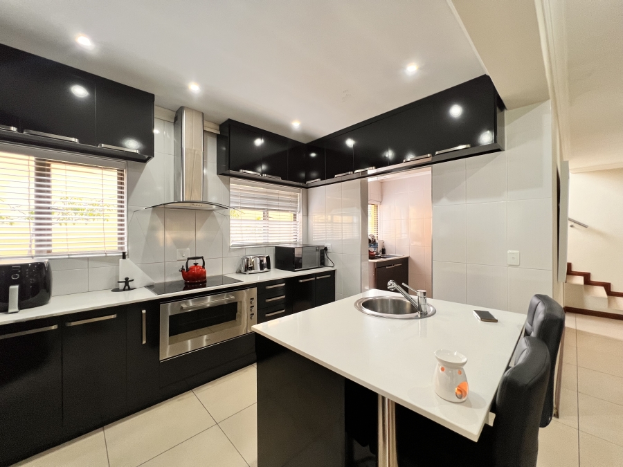 To Let 3 Bedroom Property for Rent in Summerset Gauteng