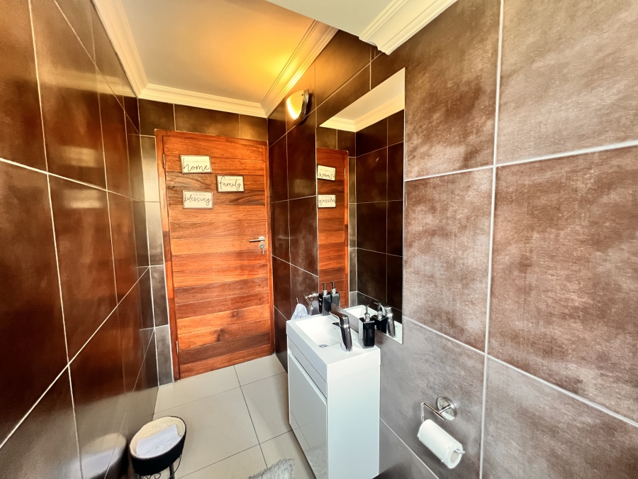 To Let 3 Bedroom Property for Rent in Summerset Gauteng