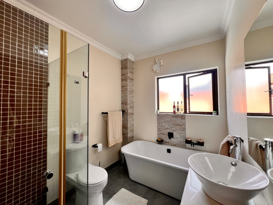 To Let 3 Bedroom Property for Rent in Summerset Gauteng