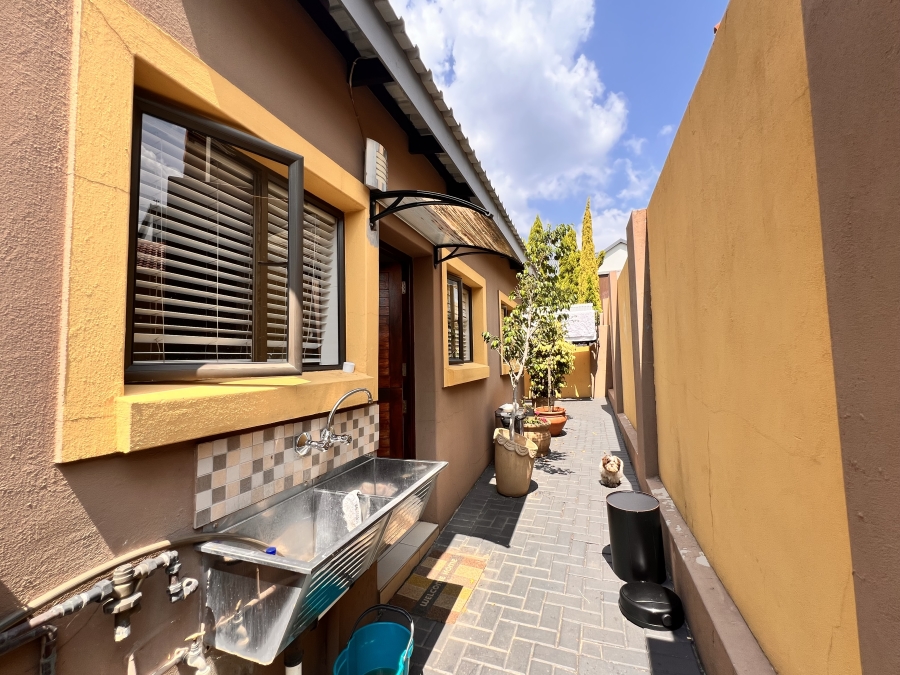 To Let 3 Bedroom Property for Rent in Summerset Gauteng