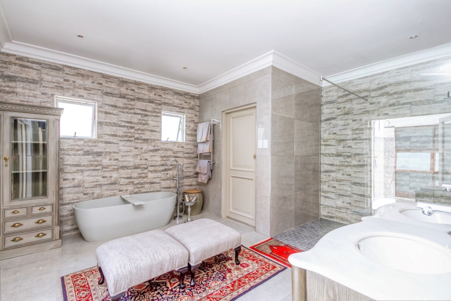 To Let 5 Bedroom Property for Rent in Hyde Park Gauteng