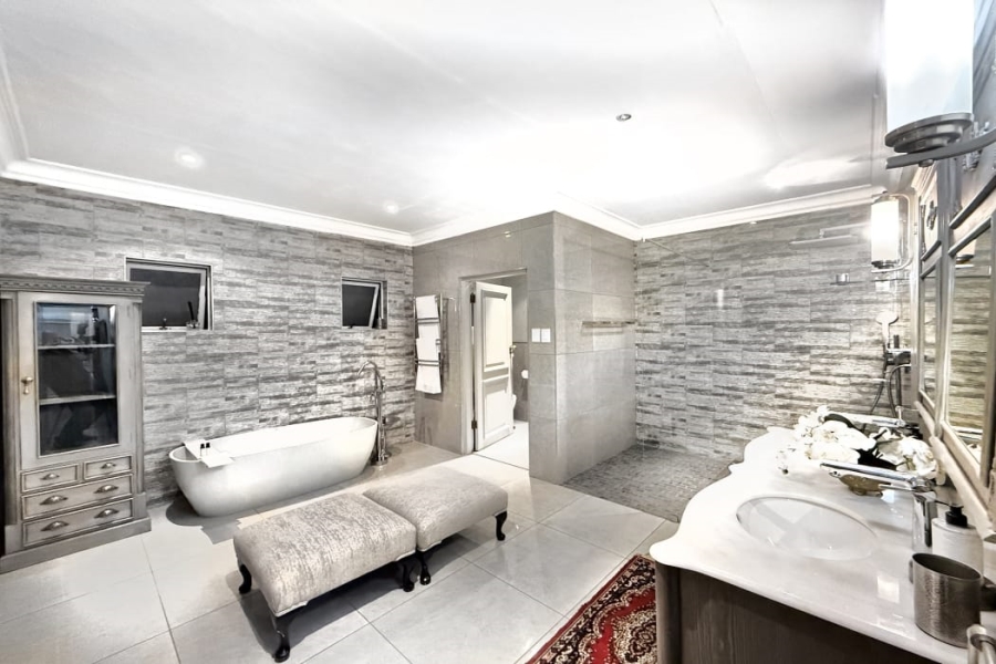 To Let 5 Bedroom Property for Rent in Hyde Park Gauteng