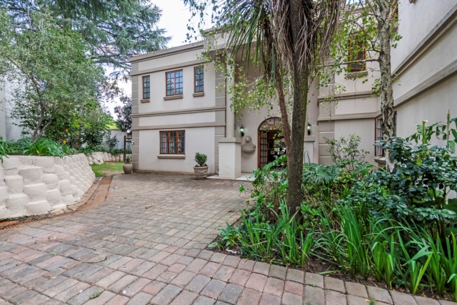 To Let 5 Bedroom Property for Rent in Hyde Park Gauteng