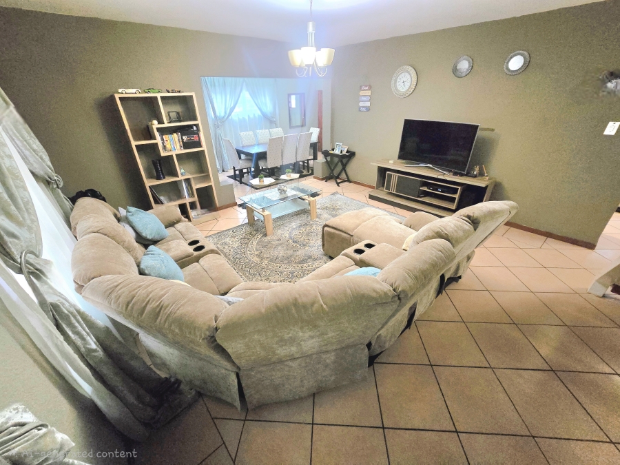 3 Bedroom Property for Sale in Lyttelton Manor Gauteng