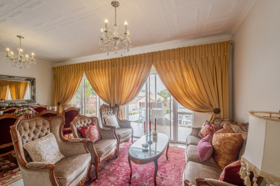 3 Bedroom Property for Sale in Faerie Glen Gauteng