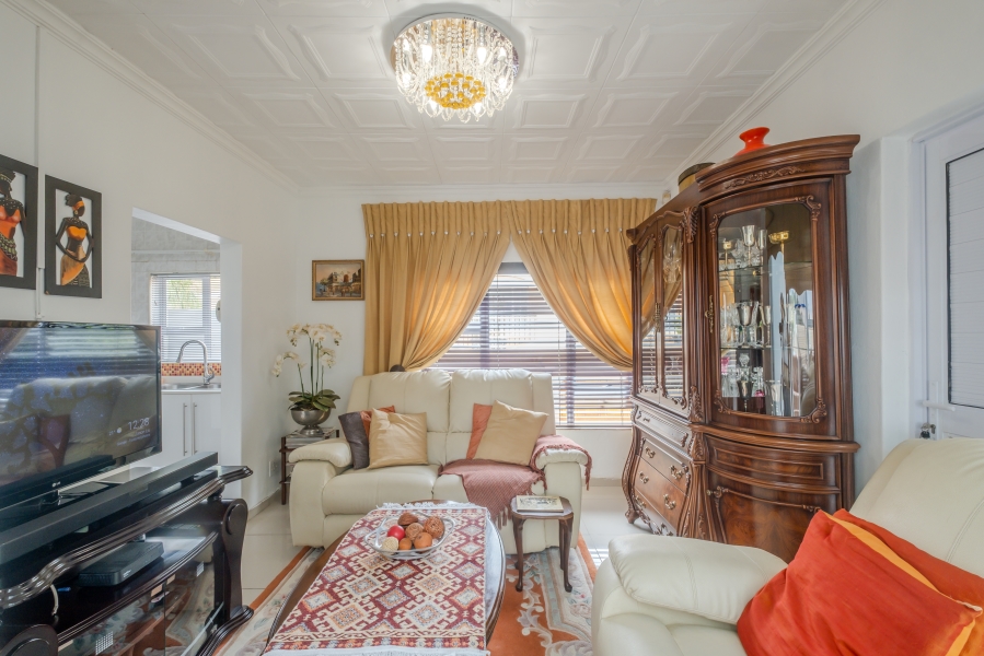 3 Bedroom Property for Sale in Faerie Glen Gauteng