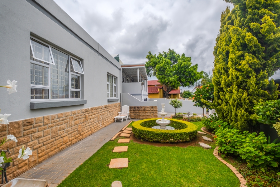 3 Bedroom Property for Sale in Faerie Glen Gauteng