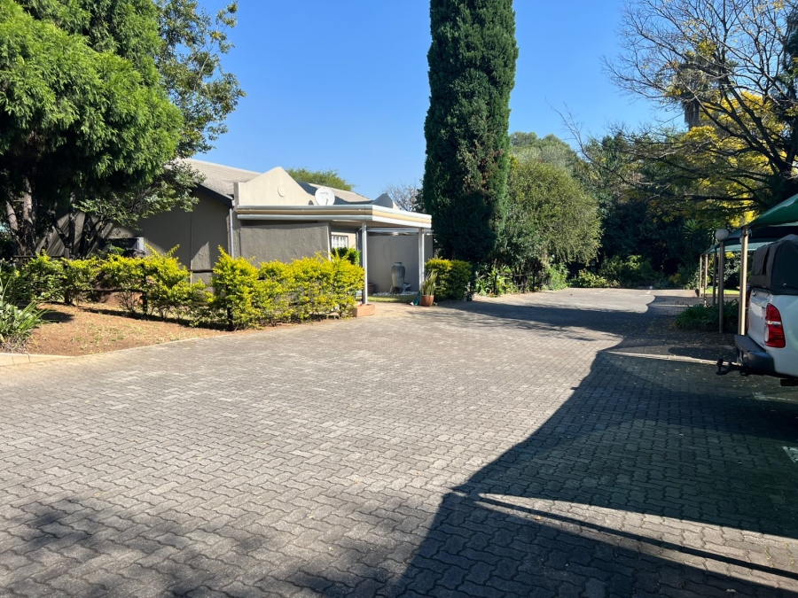To Let 3 Bedroom Property for Rent in Lynnwood Glen Gauteng
