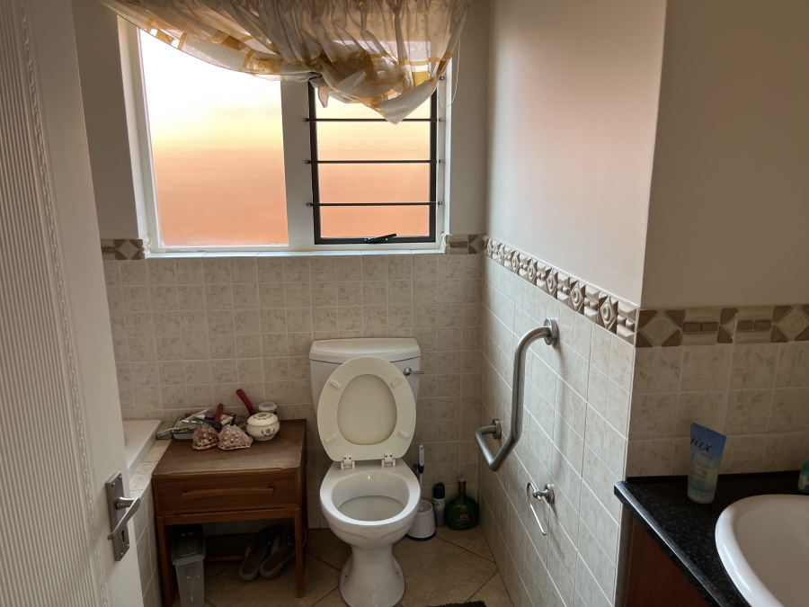 3 Bedroom Property for Sale in Die Wilgers Gauteng