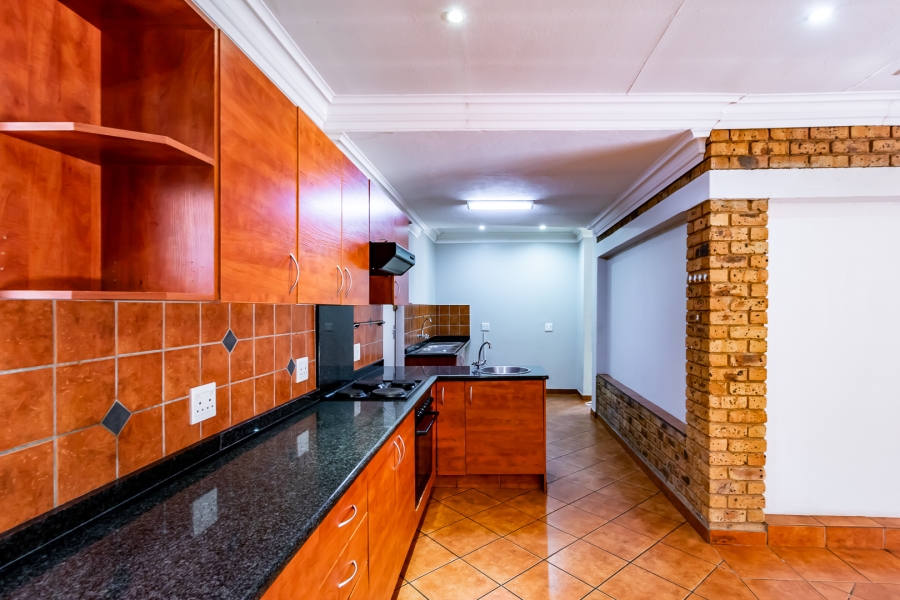 To Let 3 Bedroom Property for Rent in Waverley Gauteng