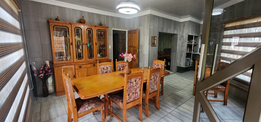 3 Bedroom Property for Sale in Mountain View Gauteng