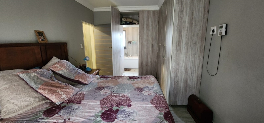 3 Bedroom Property for Sale in Mountain View Gauteng
