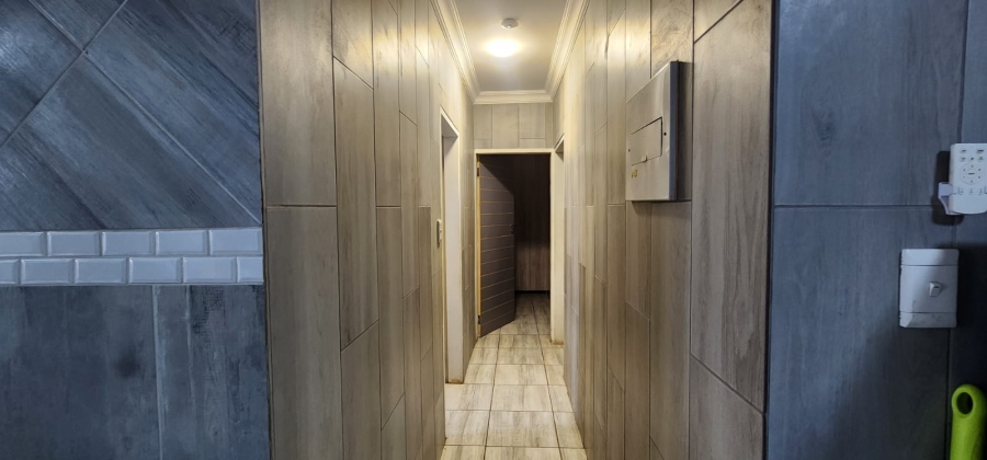 3 Bedroom Property for Sale in Mountain View Gauteng