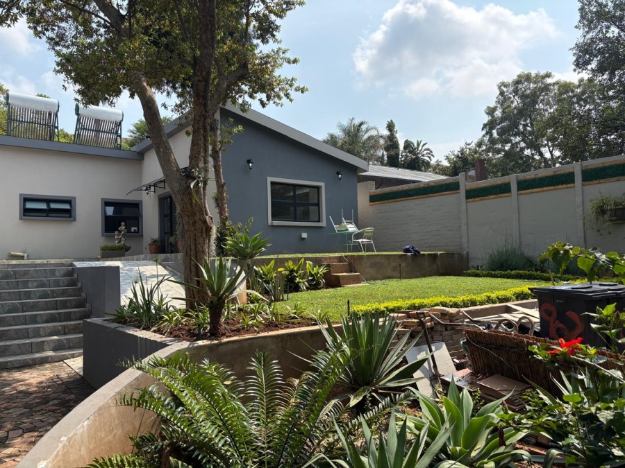 To Let 3 Bedroom Property for Rent in Waverley Gauteng