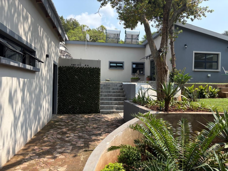 To Let 3 Bedroom Property for Rent in Waverley Gauteng