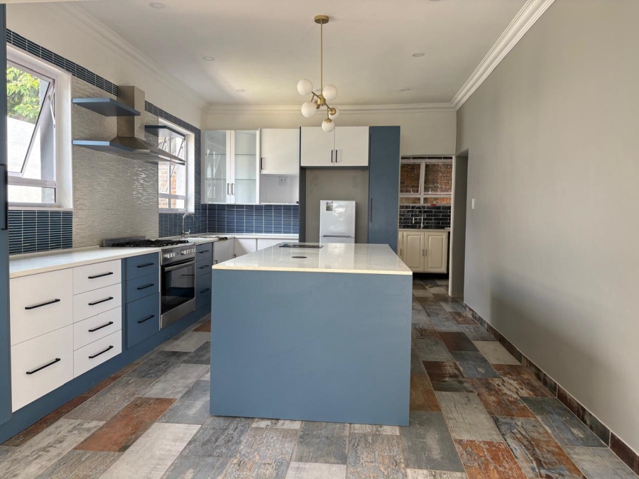 To Let 3 Bedroom Property for Rent in Waverley Gauteng