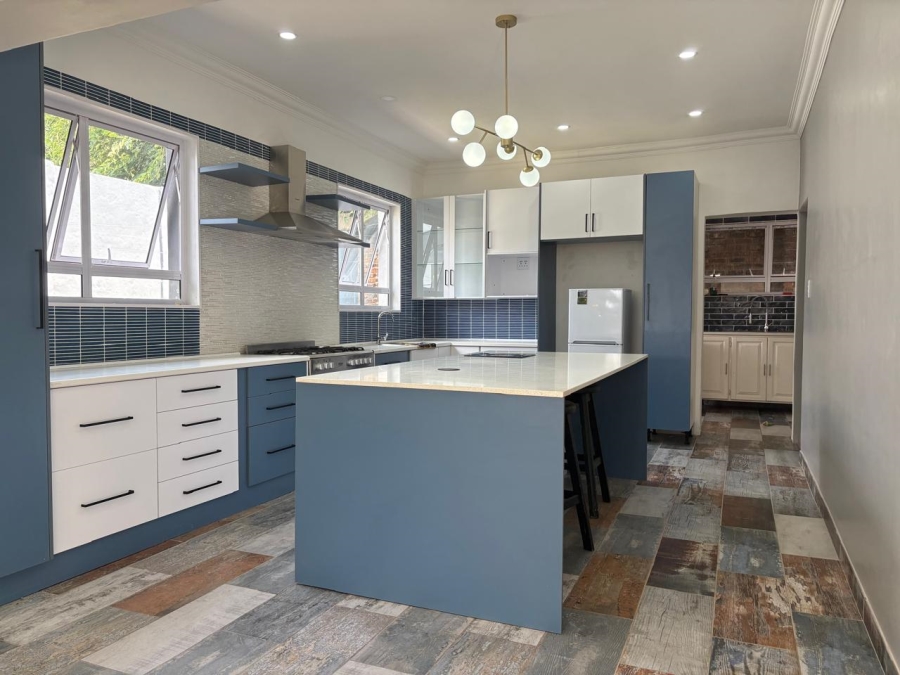 To Let 3 Bedroom Property for Rent in Waverley Gauteng