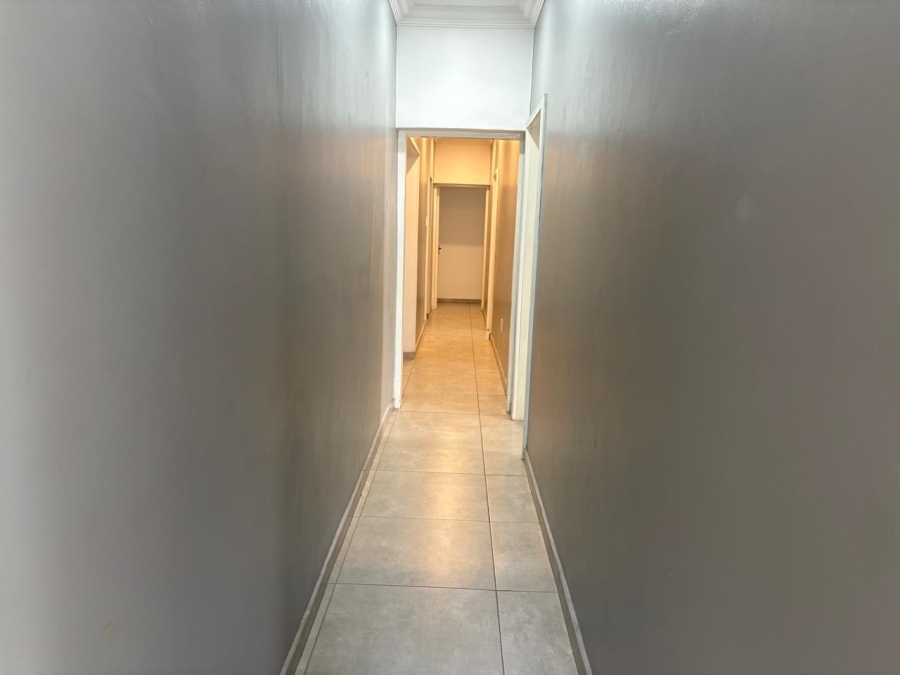 To Let 3 Bedroom Property for Rent in Waverley Gauteng