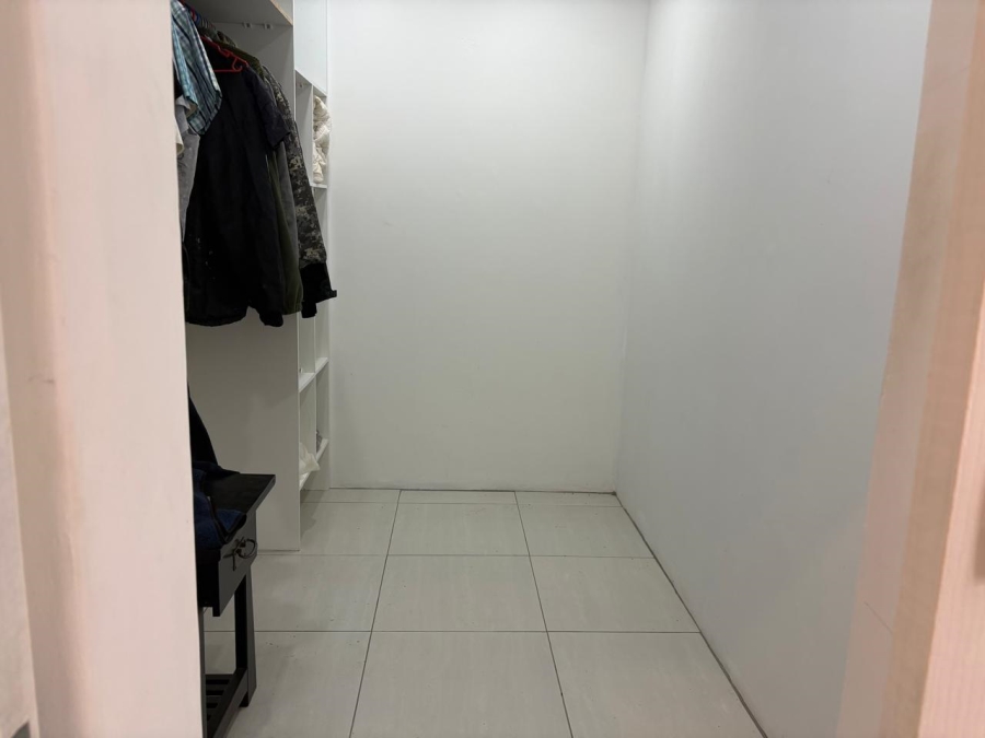 To Let 3 Bedroom Property for Rent in Waverley Gauteng