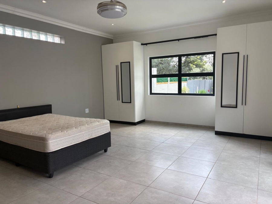 To Let 3 Bedroom Property for Rent in Waverley Gauteng