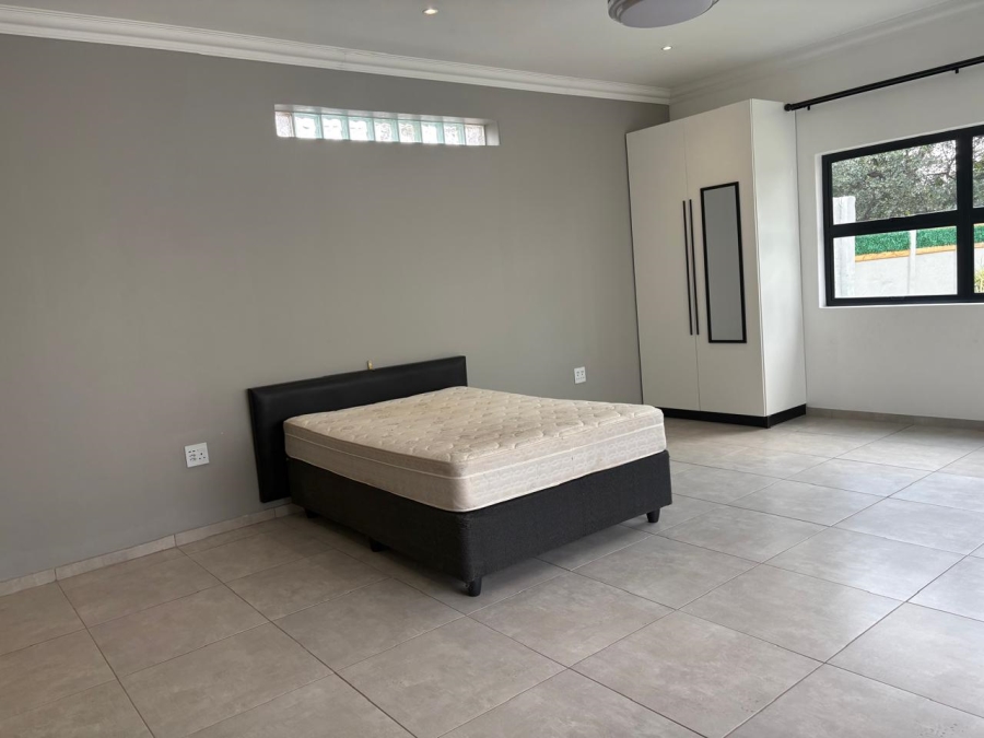 To Let 3 Bedroom Property for Rent in Waverley Gauteng