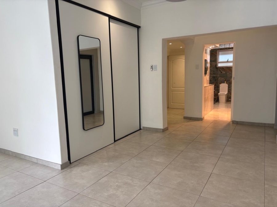 To Let 3 Bedroom Property for Rent in Waverley Gauteng