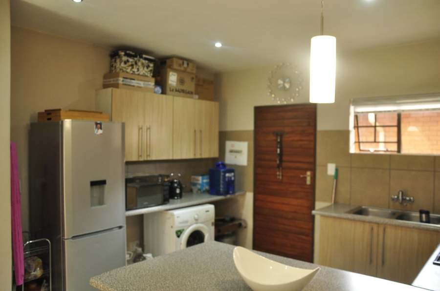 3 Bedroom Property for Sale in Noordwyk Gauteng