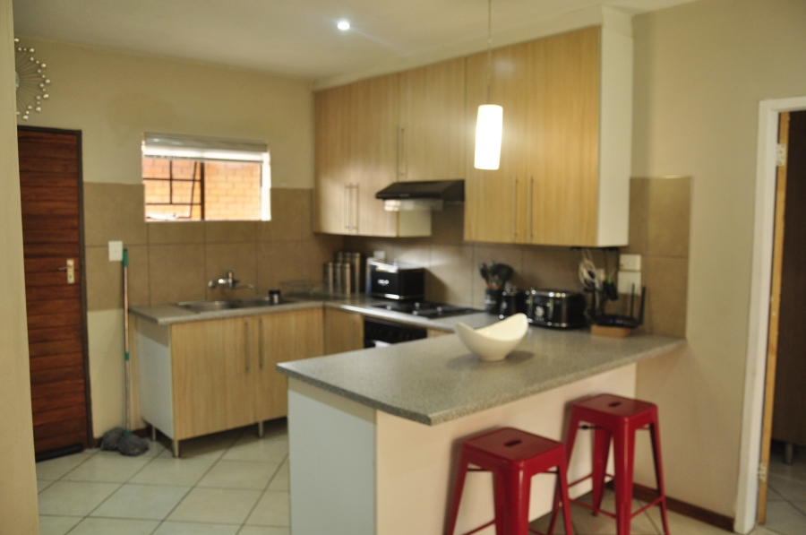 3 Bedroom Property for Sale in Noordwyk Gauteng