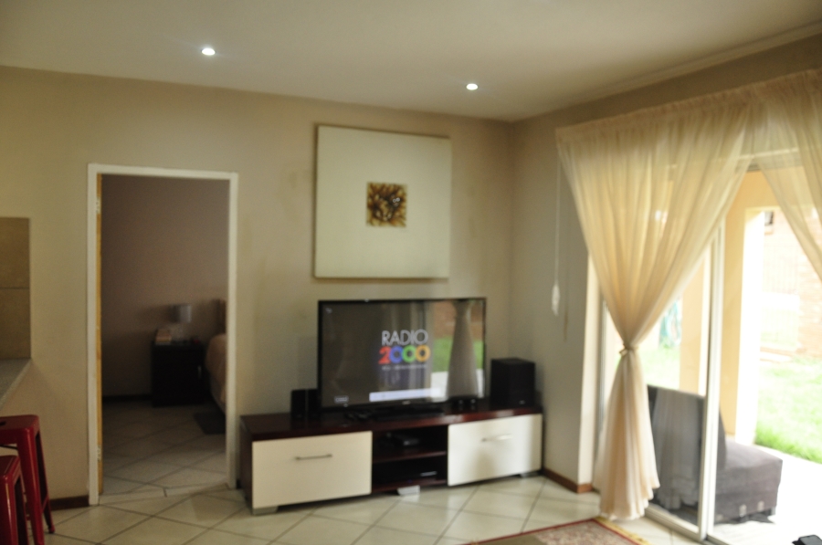 3 Bedroom Property for Sale in Noordwyk Gauteng