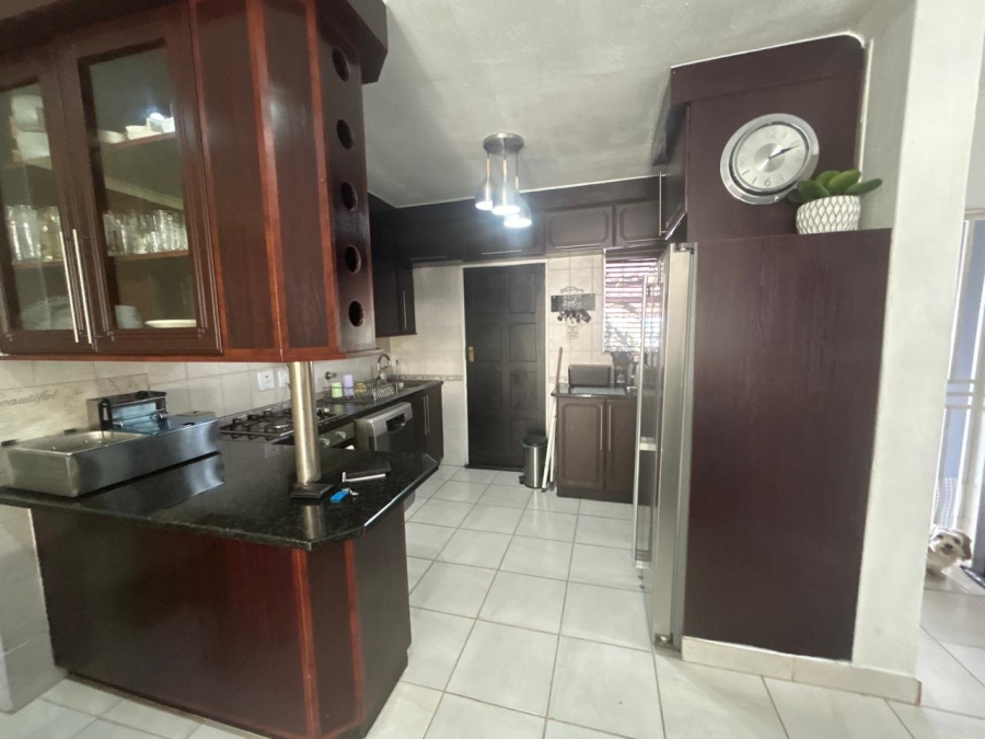 3 Bedroom Property for Sale in Halfway Gardens Gauteng