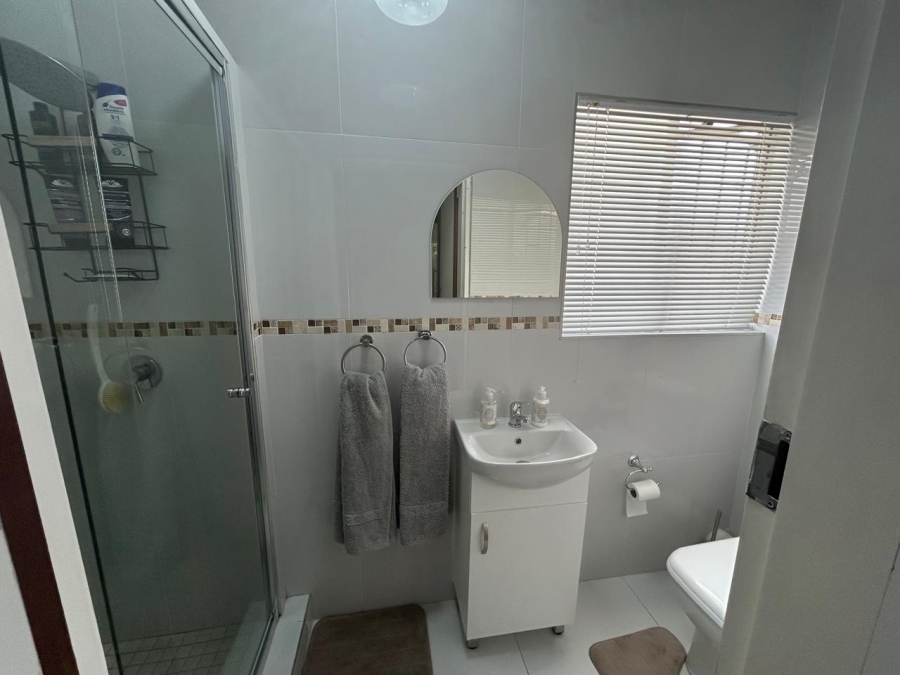 3 Bedroom Property for Sale in Halfway Gardens Gauteng