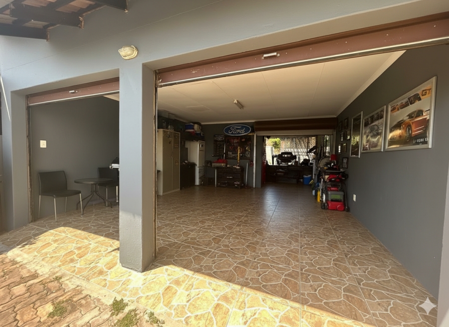 3 Bedroom Property for Sale in Halfway Gardens Gauteng