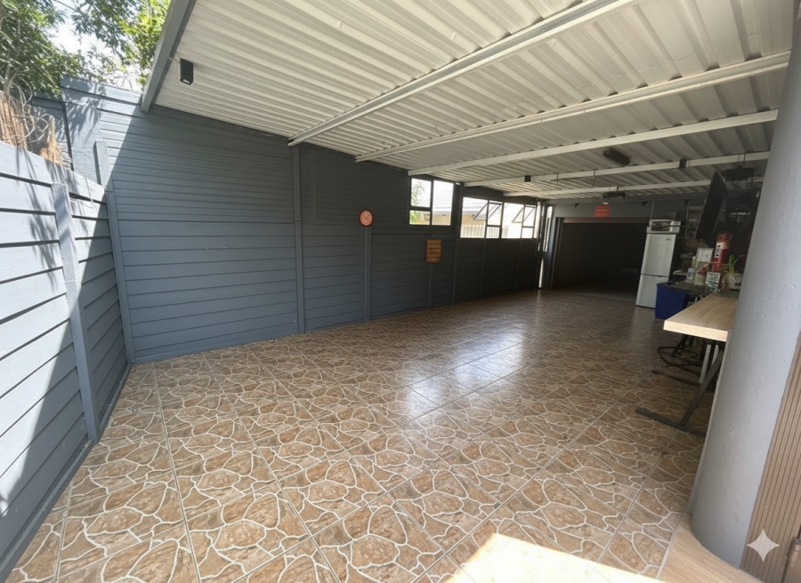 3 Bedroom Property for Sale in Halfway Gardens Gauteng