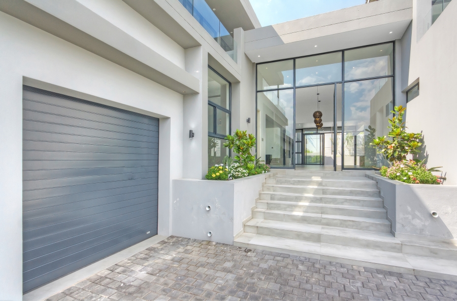 5 Bedroom Property for Sale in Waterfall Country Estate Gauteng