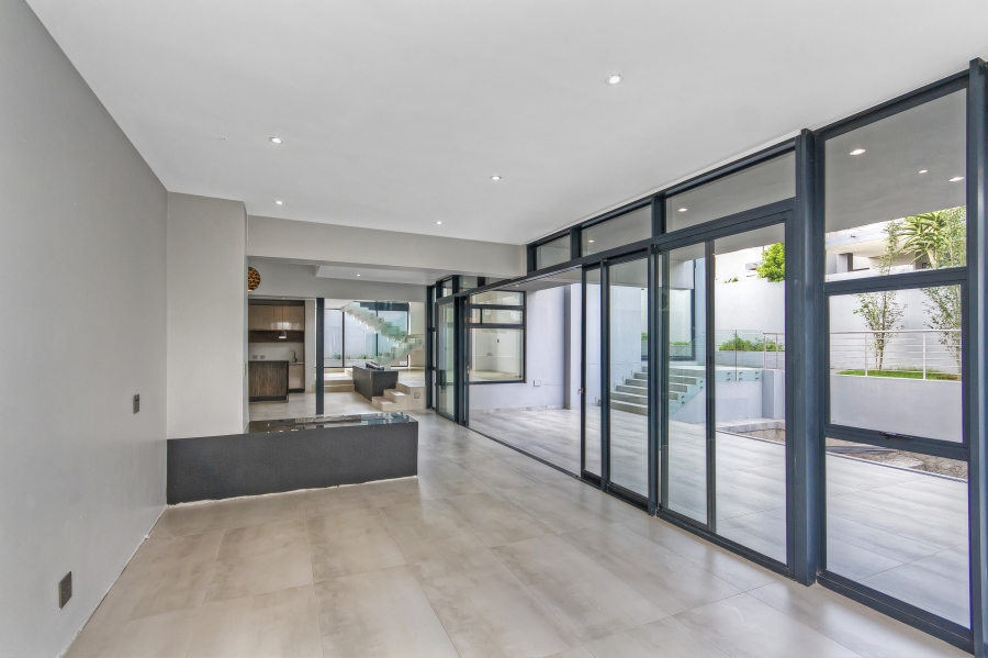 To Let 5 Bedroom Property for Rent in Waterfall Country Estate Gauteng