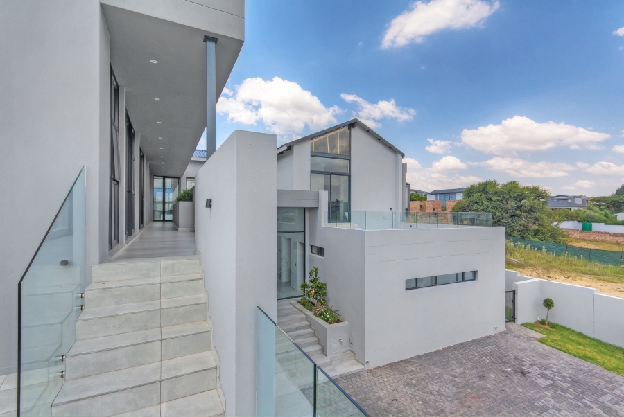 To Let 5 Bedroom Property for Rent in Waterfall Country Estate Gauteng