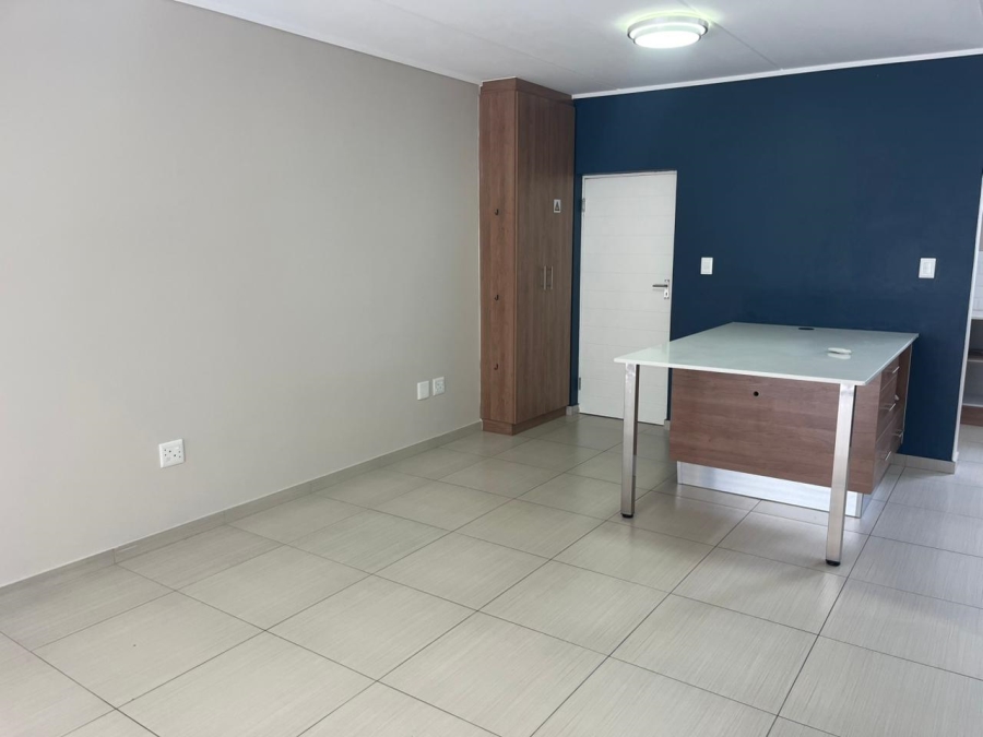 To Let 2 Bedroom Property for Rent in Kyalami Gauteng