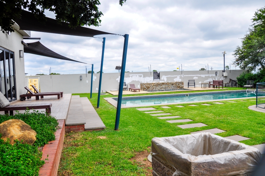 To Let 2 Bedroom Property for Rent in Kyalami Gauteng