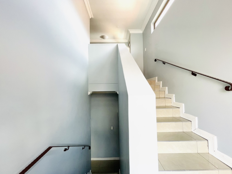 To Let 3 Bedroom Property for Rent in North Riding Gauteng