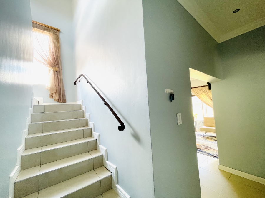 To Let 3 Bedroom Property for Rent in North Riding Gauteng