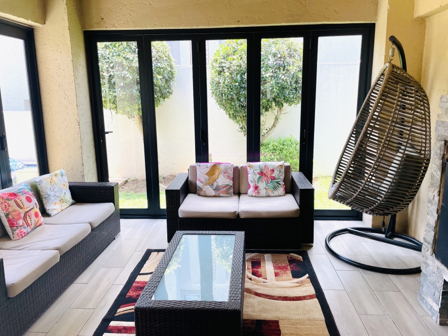 To Let 3 Bedroom Property for Rent in North Riding Gauteng