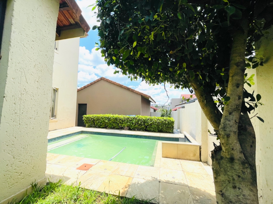 To Let 3 Bedroom Property for Rent in North Riding Gauteng