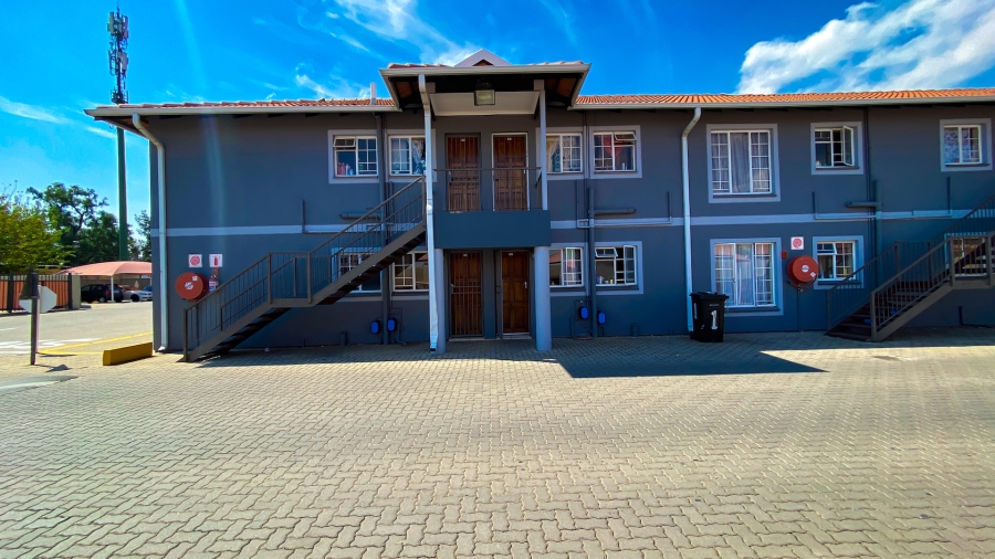 2 Bedroom Property for Sale in Comet Gauteng