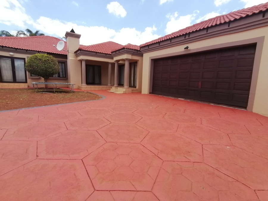 To Let 3 Bedroom Property for Rent in Montana Gauteng