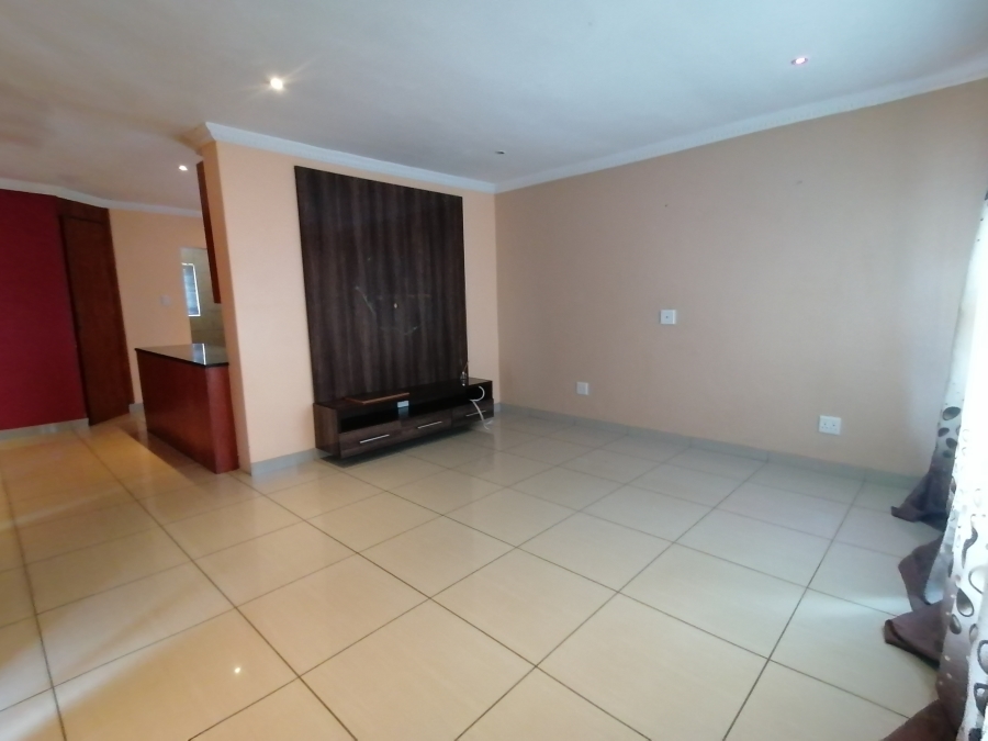 To Let 3 Bedroom Property for Rent in Montana Gauteng