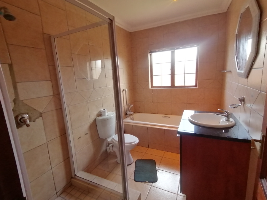 To Let 3 Bedroom Property for Rent in Montana Gauteng