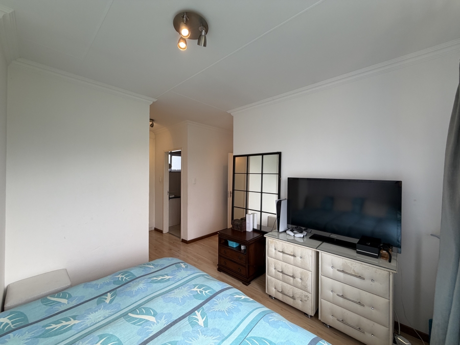 4 Bedroom Property for Sale in Eye of Africa Gauteng