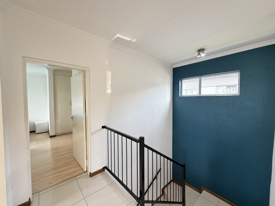 4 Bedroom Property for Sale in Eye of Africa Gauteng