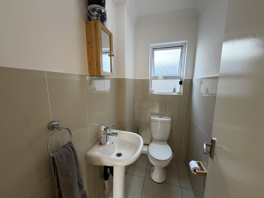 4 Bedroom Property for Sale in Eye of Africa Gauteng