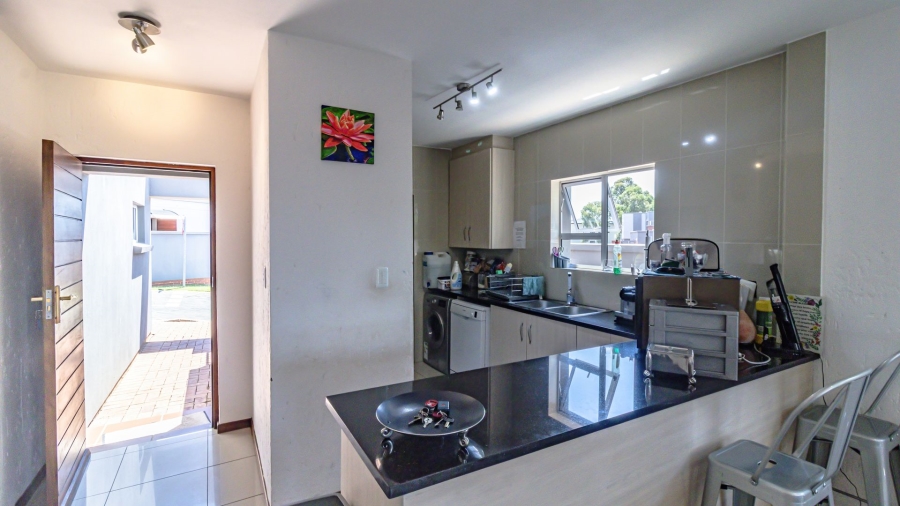 4 Bedroom Property for Sale in Eye of Africa Gauteng